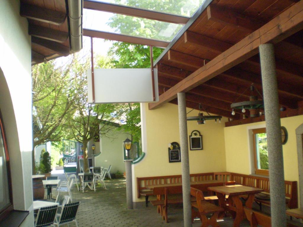 Gasthaus Hotel Feldschlange Ried im Innkreis Exterior foto